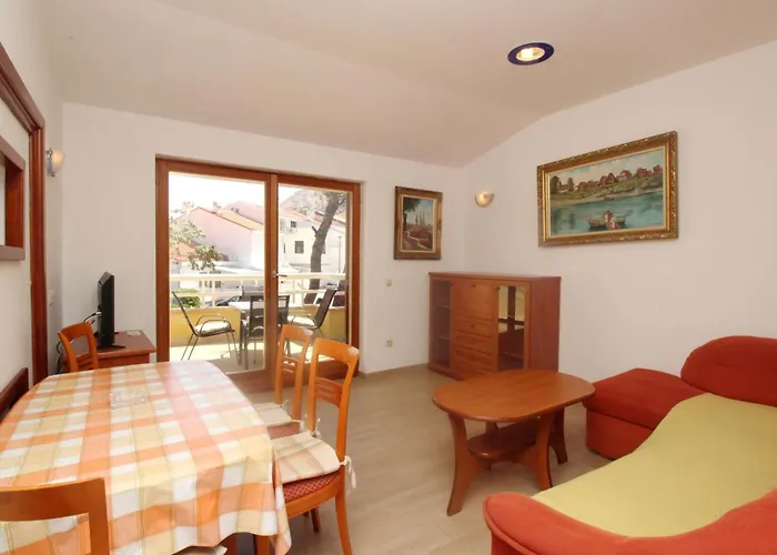 In Mit Eigenem Balkon By Interhome Apartman *