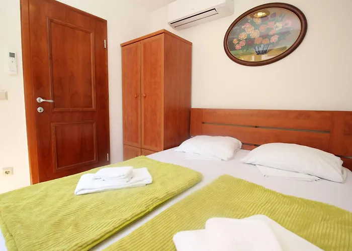 Apartman In Mit Eigenem Balkon By Interhome